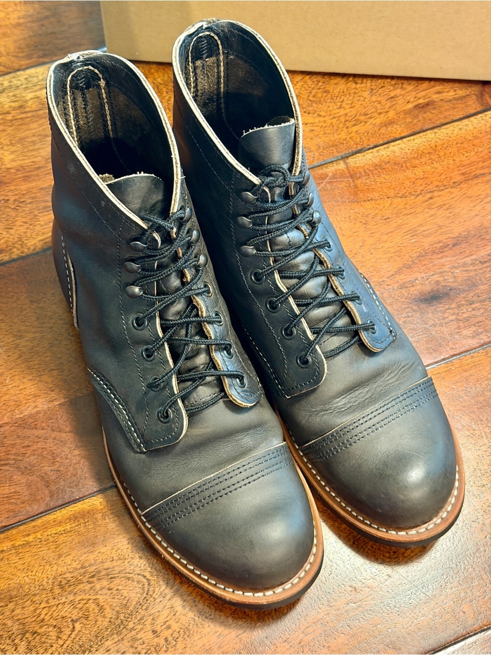 RedWing Iron Ranger Boot #8086 Charcoal Rough & Tough Size 9